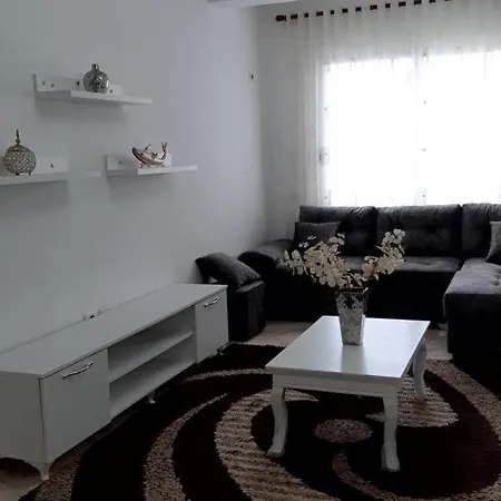 아파트 White House Durrës