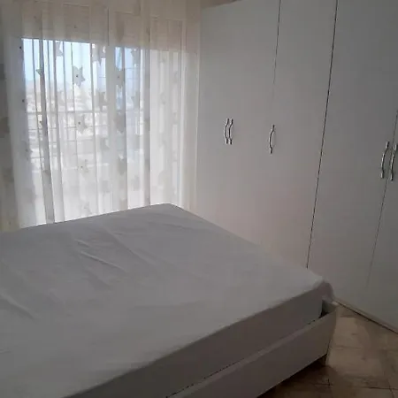 White House Durres